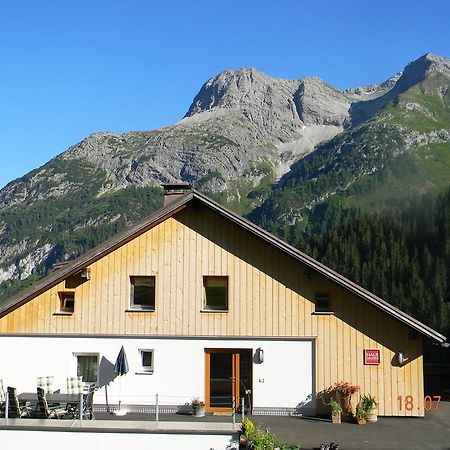 Haus Gaudenz Apartment Warth  Екстериор снимка